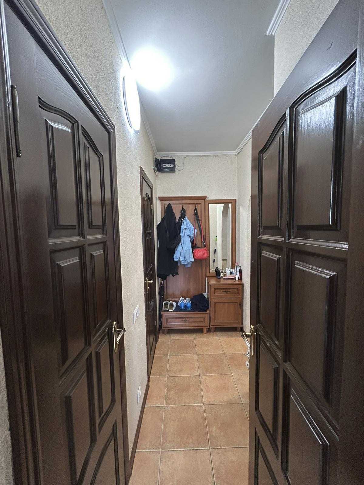 Продам отличную 2-ух комн. кв-ру на Оболони, ул. Героев Днепра,32-Б.