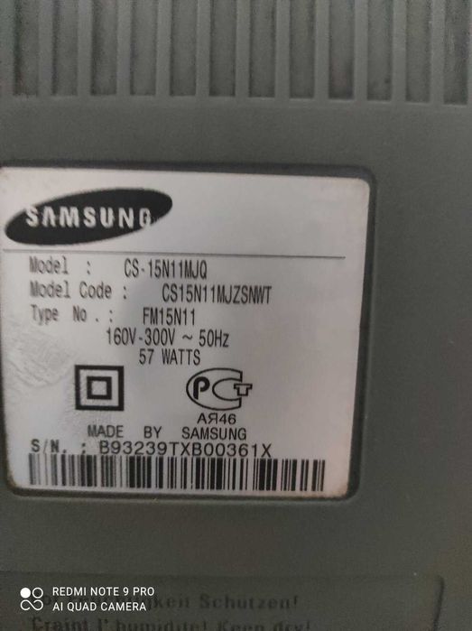 Телевізор Samsung з кінескопом.