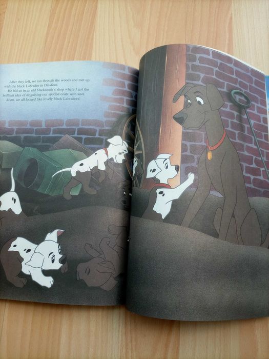 Book "101 Dalmatians"  in english - Livro em Inglês