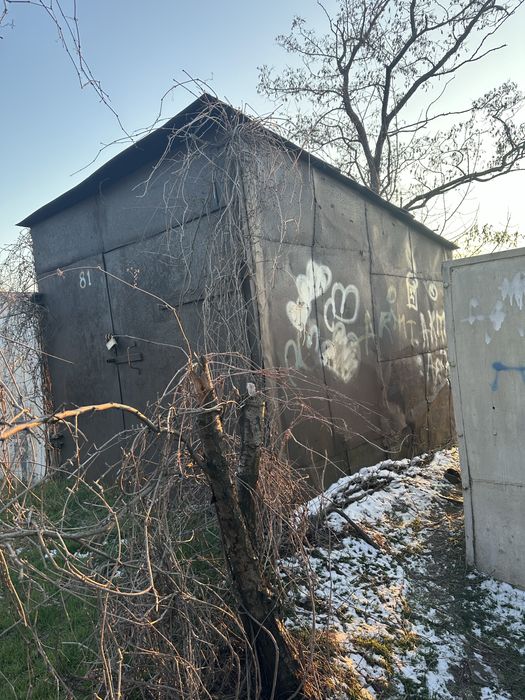 Продам гараж металический Югок