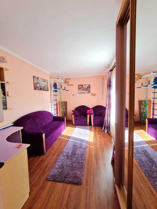 4- комнатный дом 6 станция Люстдорфской дороги/ 1 линия