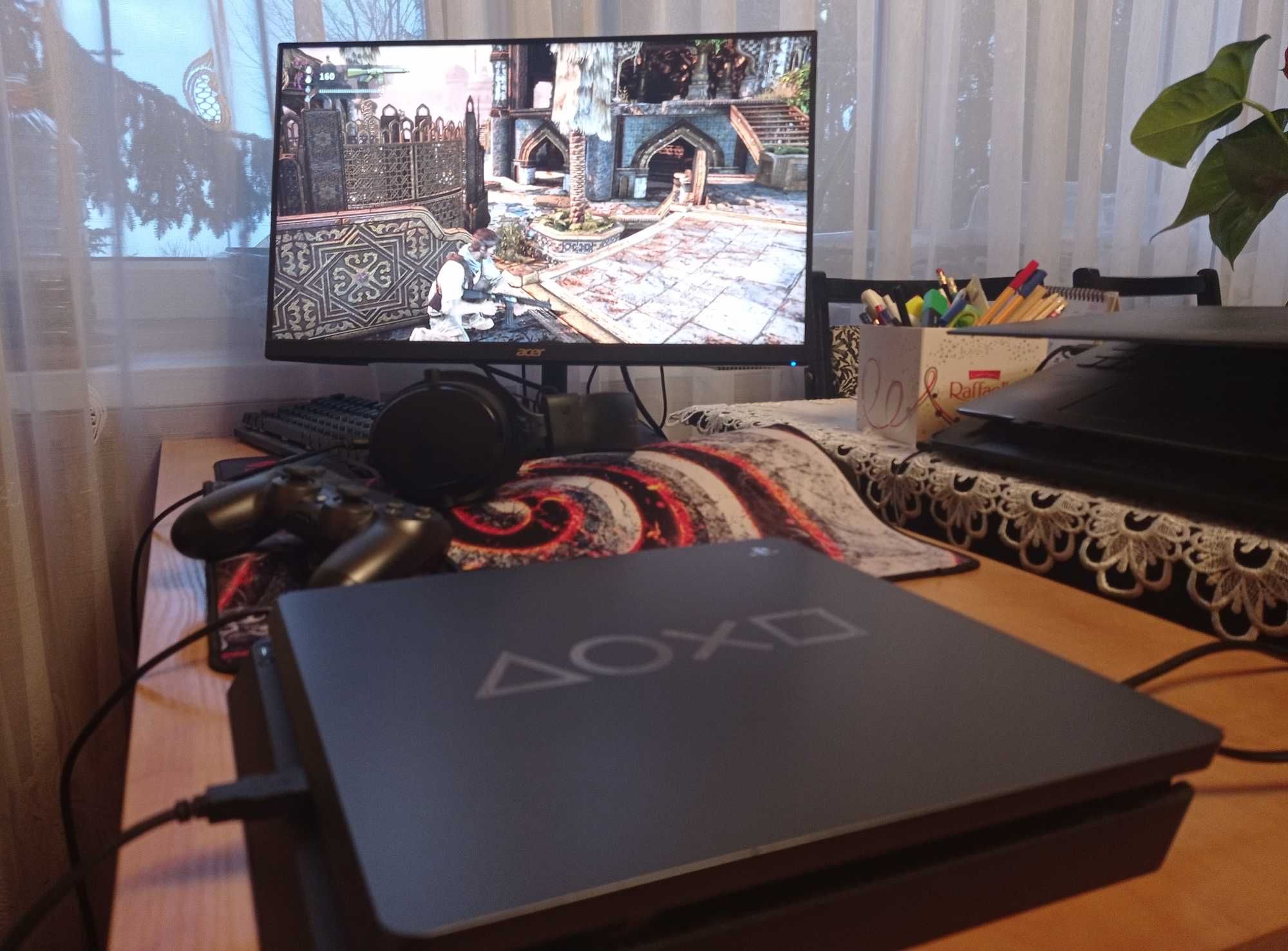 Konsola PS4 Slim 1TB: Days of Play Limited Edition