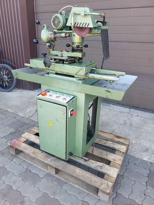 Заточний верстат Maco