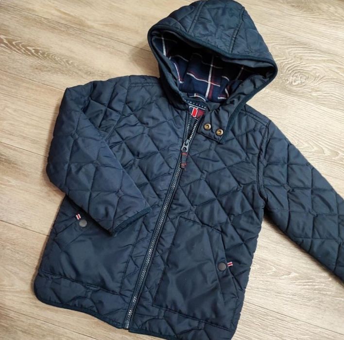 Стьобана курточка next для хлопчика 5-6років