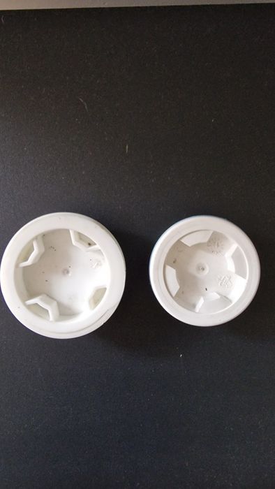 Korek korki do niebieskiej beczki na wodę. Komplet.