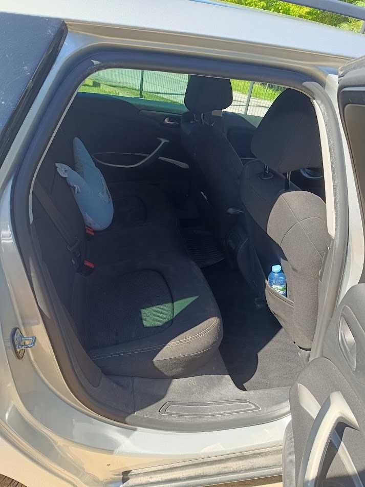 Sprzedam Citroena C5 - uszkodzony