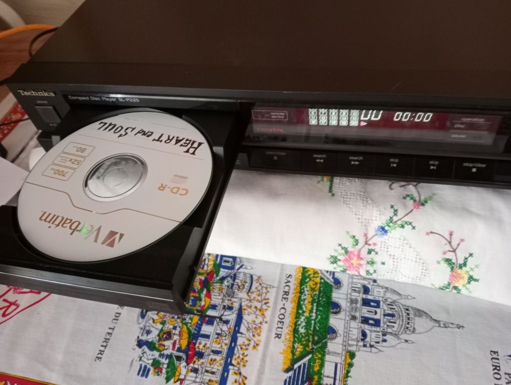 ITT Hyperion H3-75, Technics SL-P220 на PCM54HP