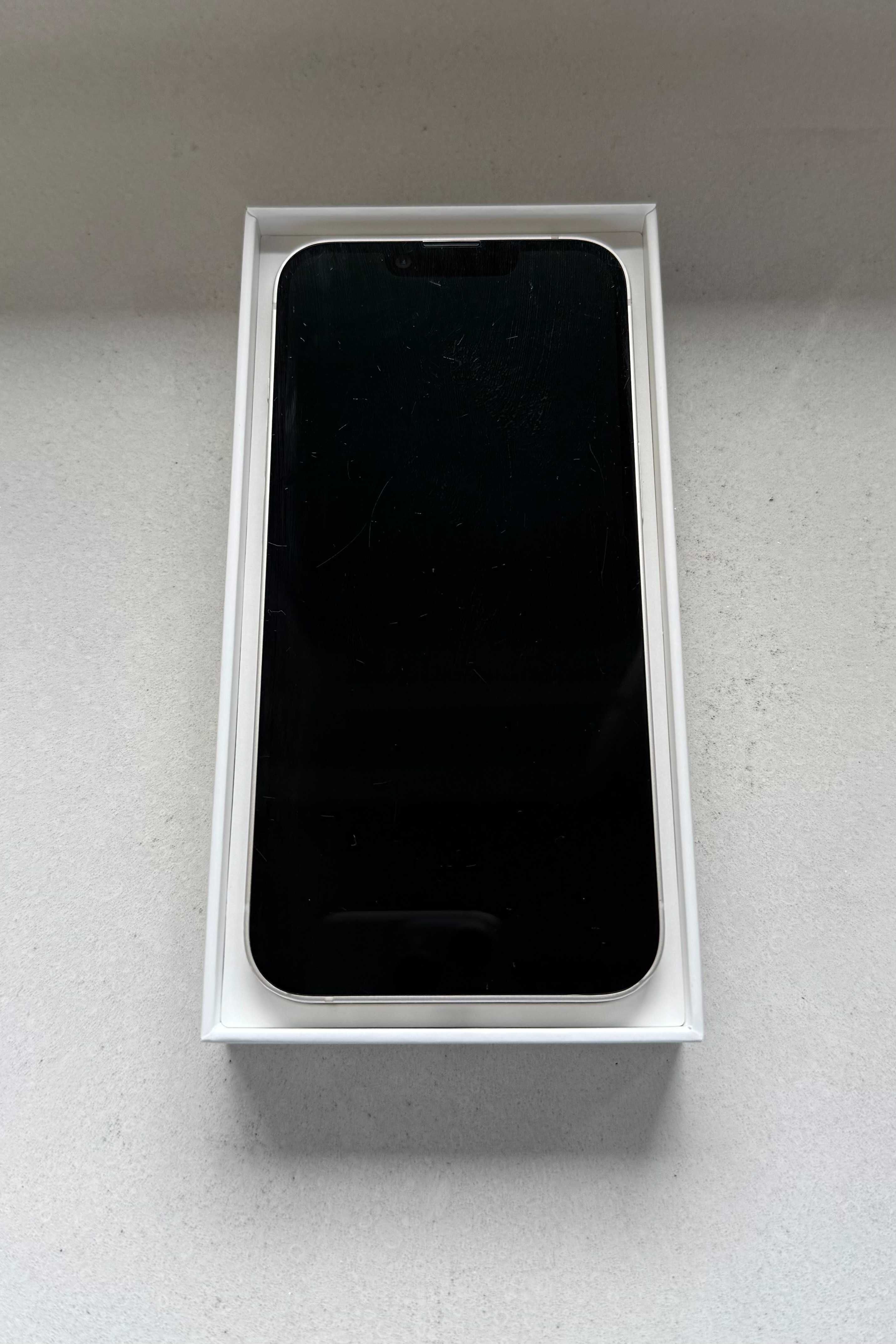 iPhone 14 128 GB perłowa biel