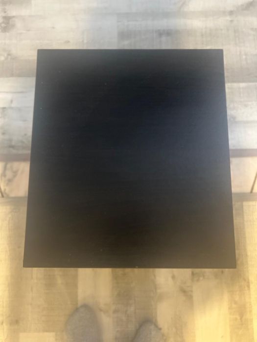 2 mesas de cabeceira