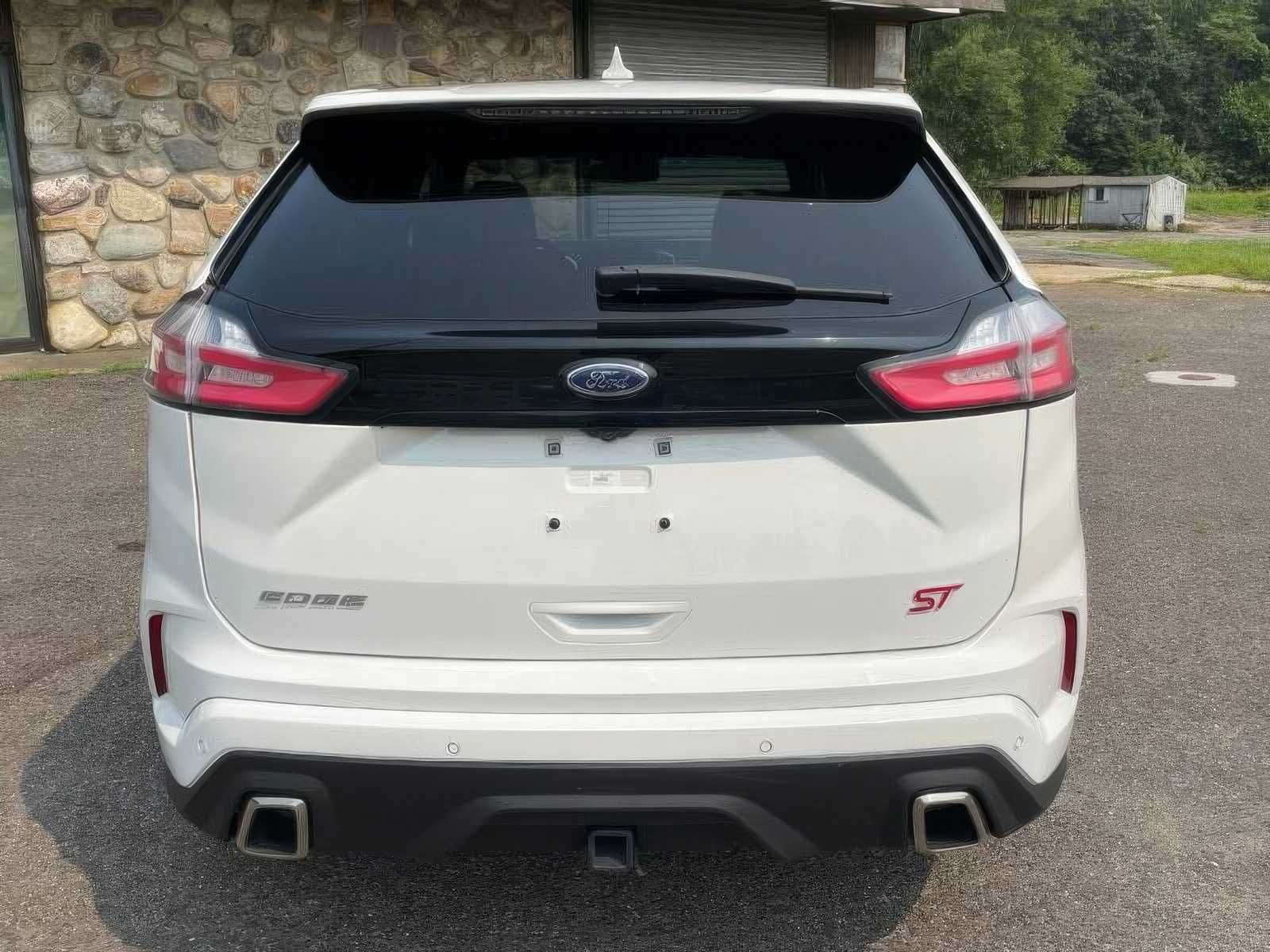 2020   Ford    Edge