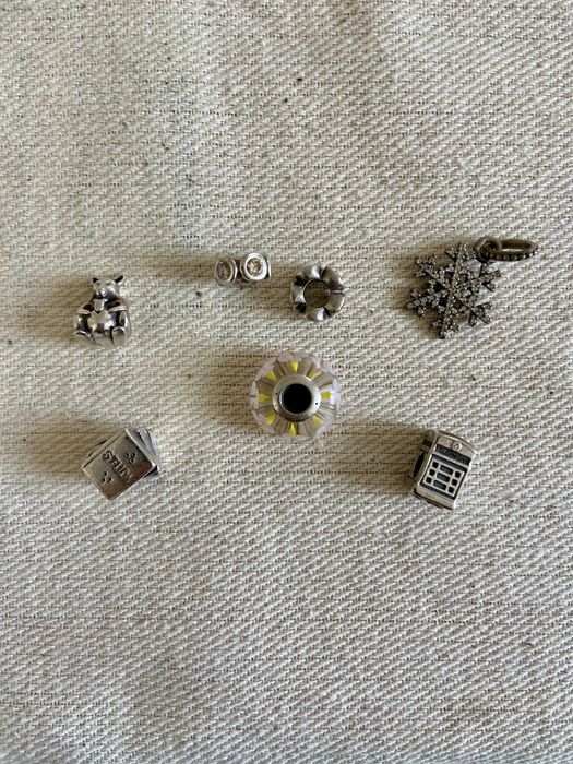 Продам бусини Pandora оригінал вживані