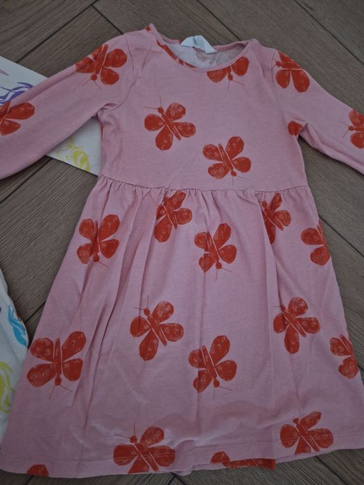 Sukienki hm 110/116