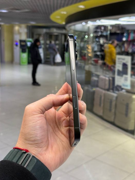 Бу IPhone 16 pro maх та багато різних моделей