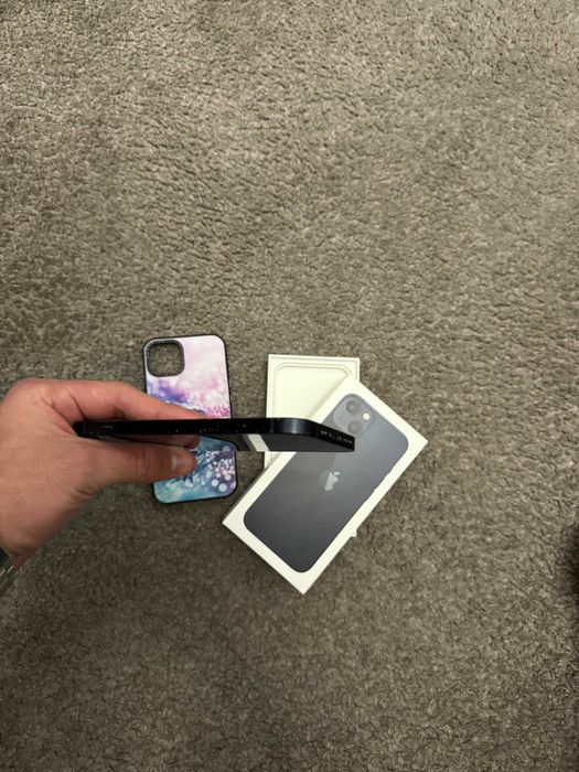 iPhone 13 • 128GB • Czarny/Midnight • Bateria 100% • Pudełko