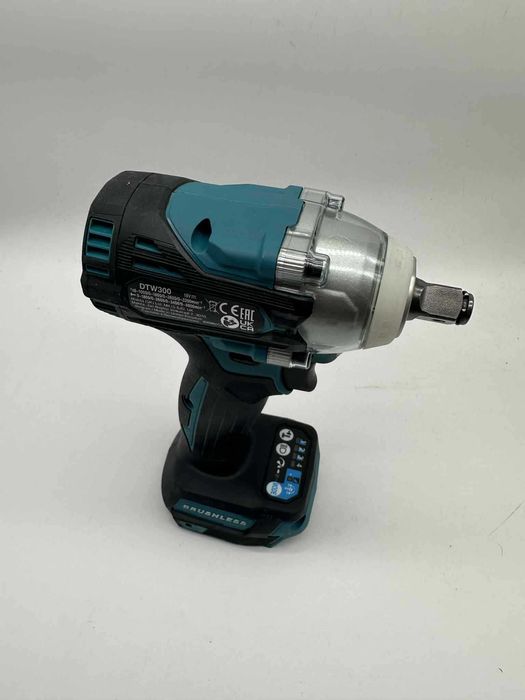 Klucz udarowy Makita 18V 330Nm DTW300