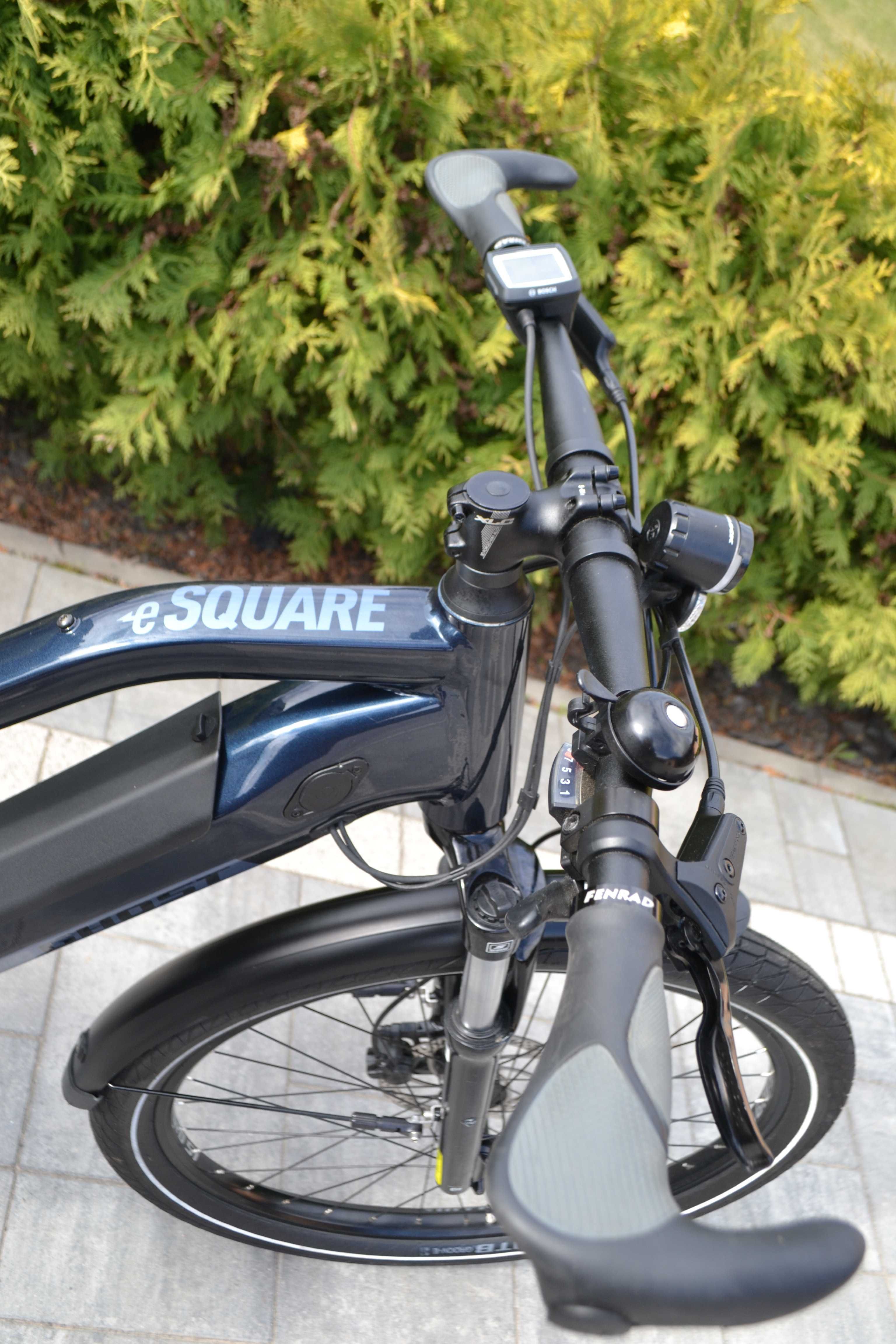 Rower elektryczny GHOST E-SQUARE TREKKING UNIVERSAL,609km,Idealny