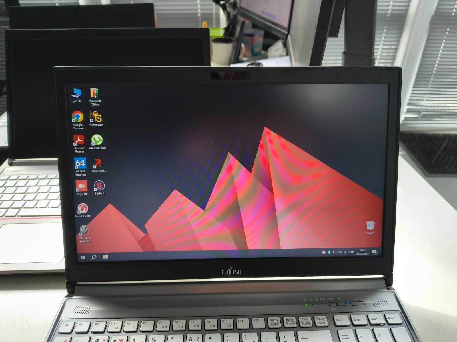 100+ ноутбуків - Fujitsu LIFEBOOK E756