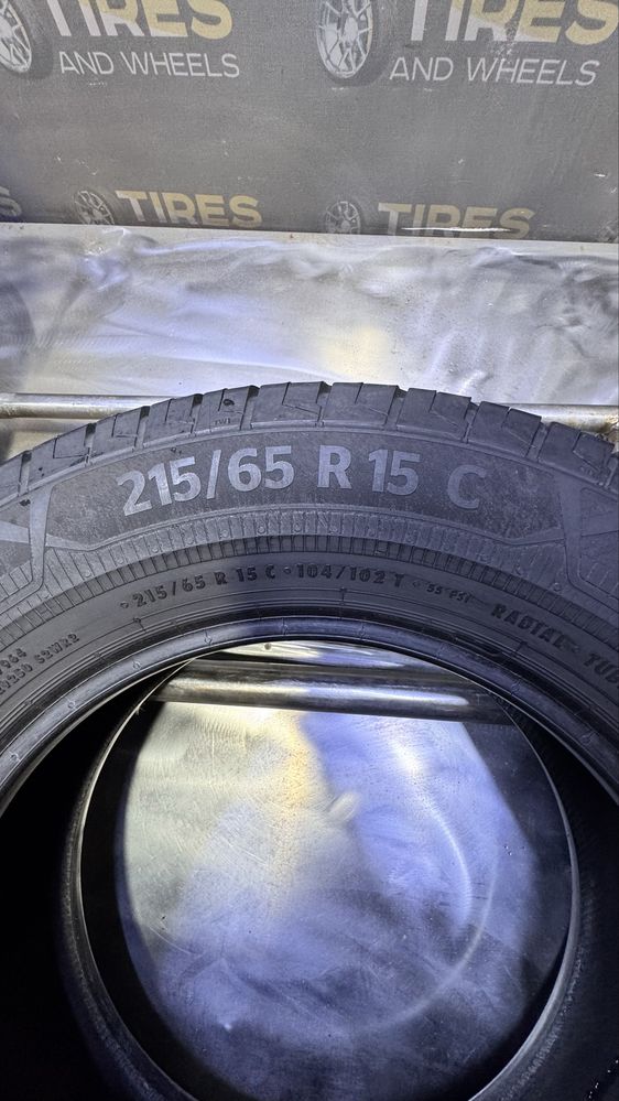 Шини колеса 215.65.15с Continental