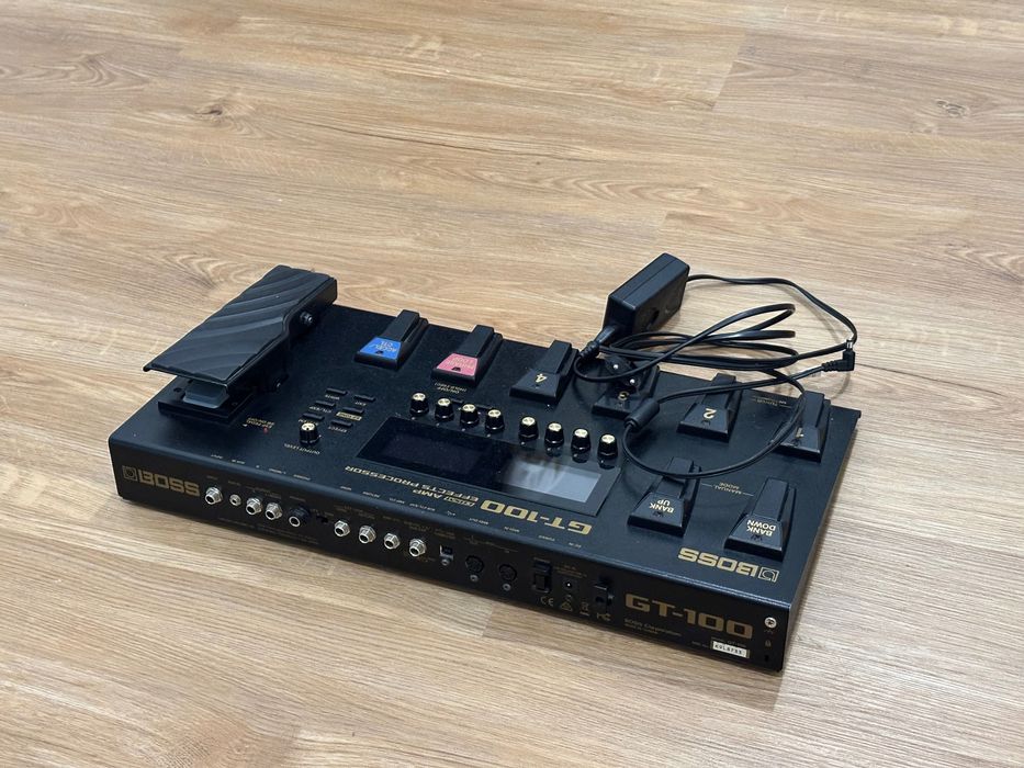 Pedaleira de guitarra Boss GT100