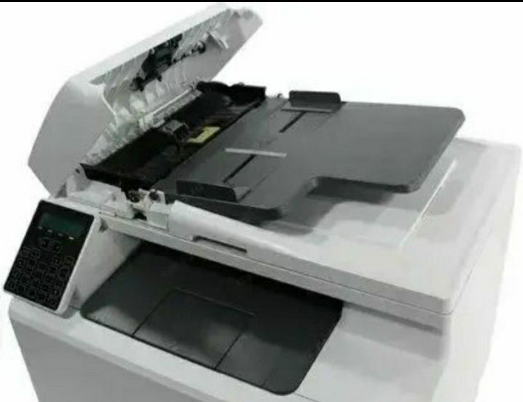 HP Color LaserJet M181fw Лазерний кольоровий WiFi принтер сканер копір