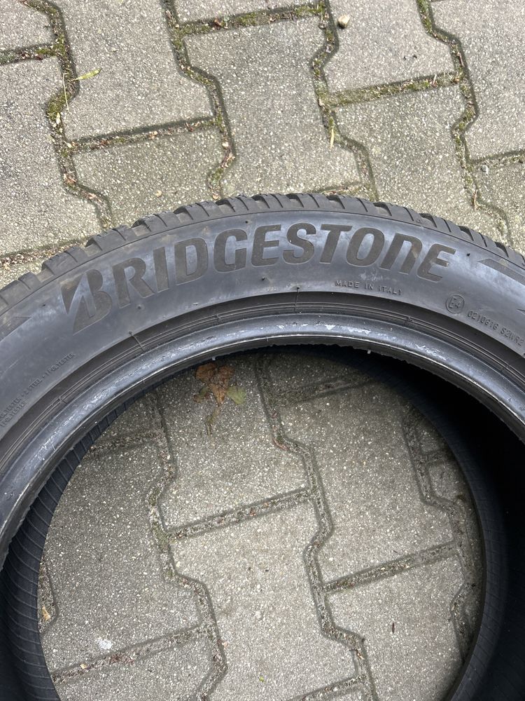 Bridgestone 225/50R17 98V Blizzak LM005