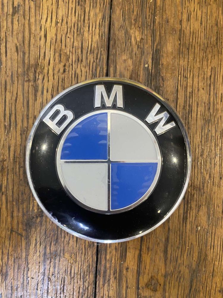 Эмблема BMW 82 под 3 направляющих