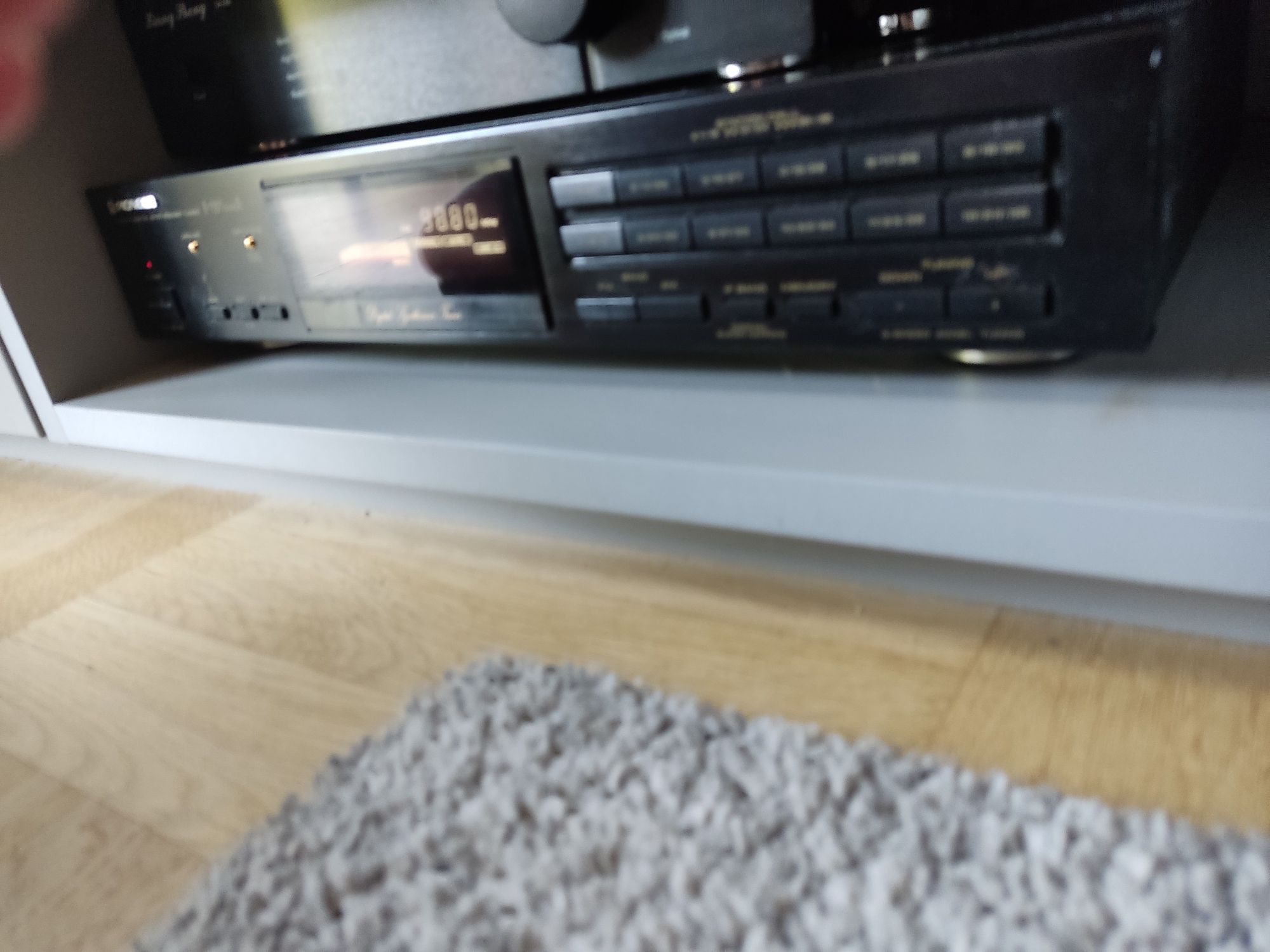 Pioneer F-757 Mark II