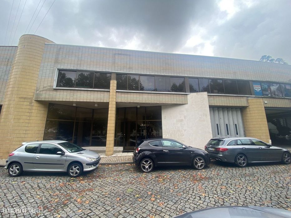 Arrendamento armazém - Urgezes, Guimarães