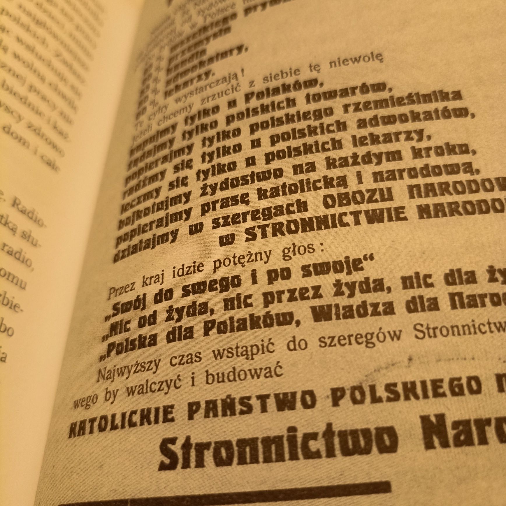 ,, Chłopki opowieść o naszych bankach " .