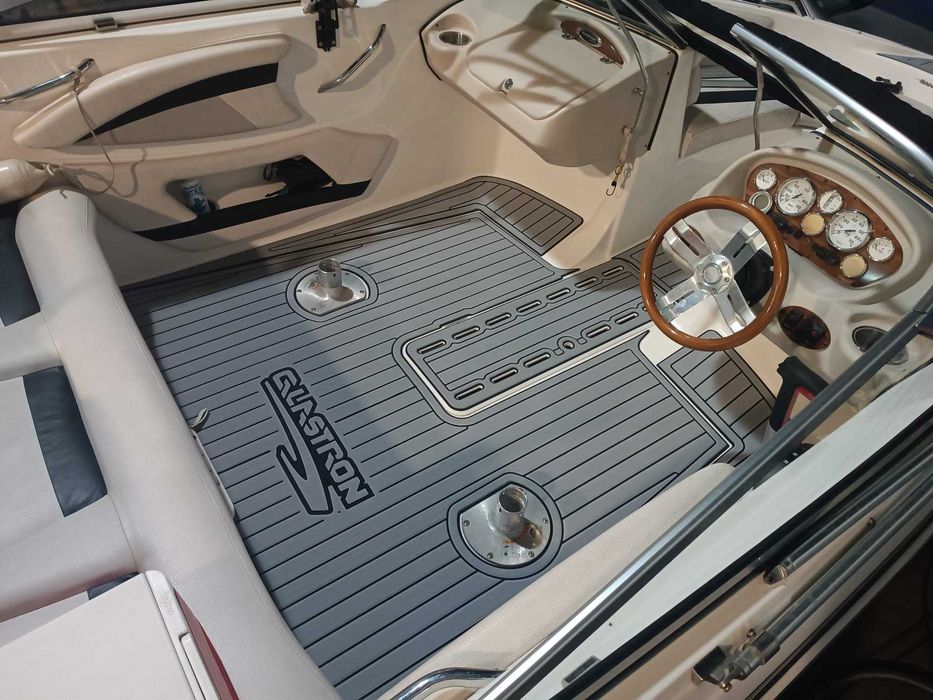 Lancha Glastron GT 180