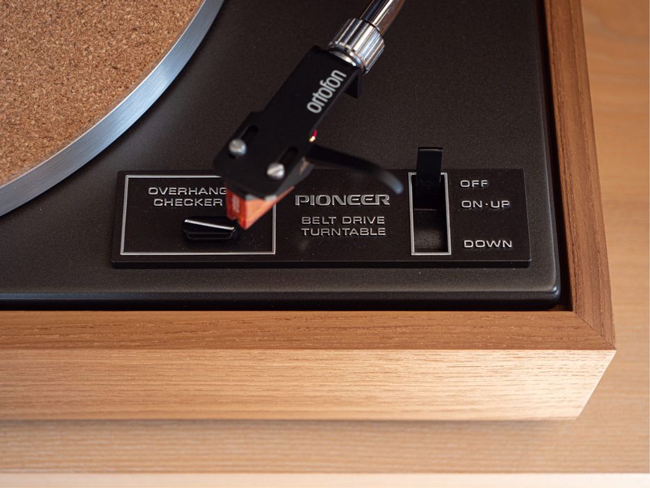 Gramofon Pioneer PL 12 bez wkładki.