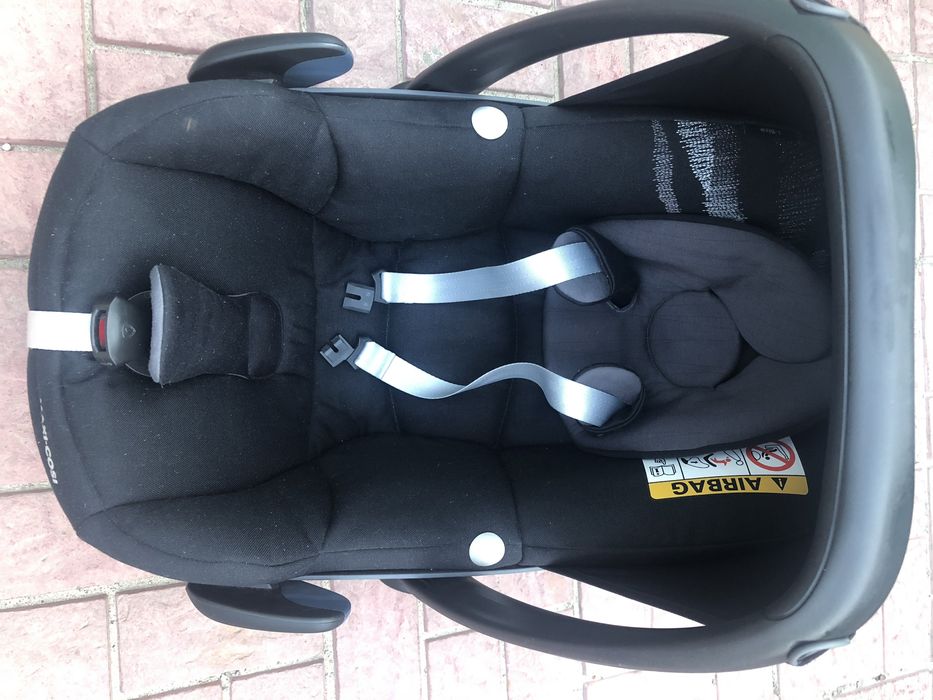 Продам дитяче автокрісло maxi-cosi