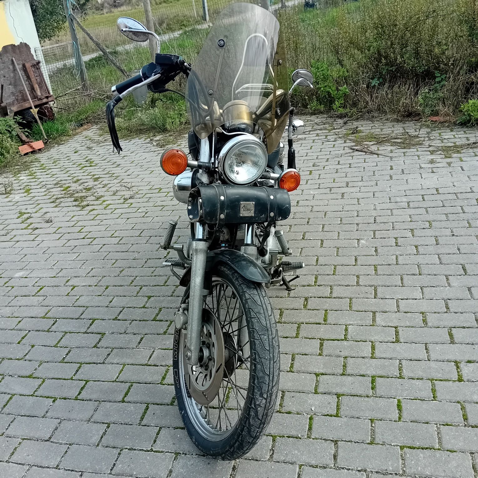 Vendo moto yamaha