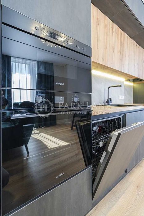 2-к Котарбінського (Кравченка), 24 Старт Шевченківський, Лук'янівська