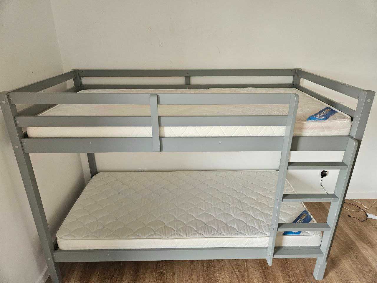 Beliche infantil com colchões — 90x190