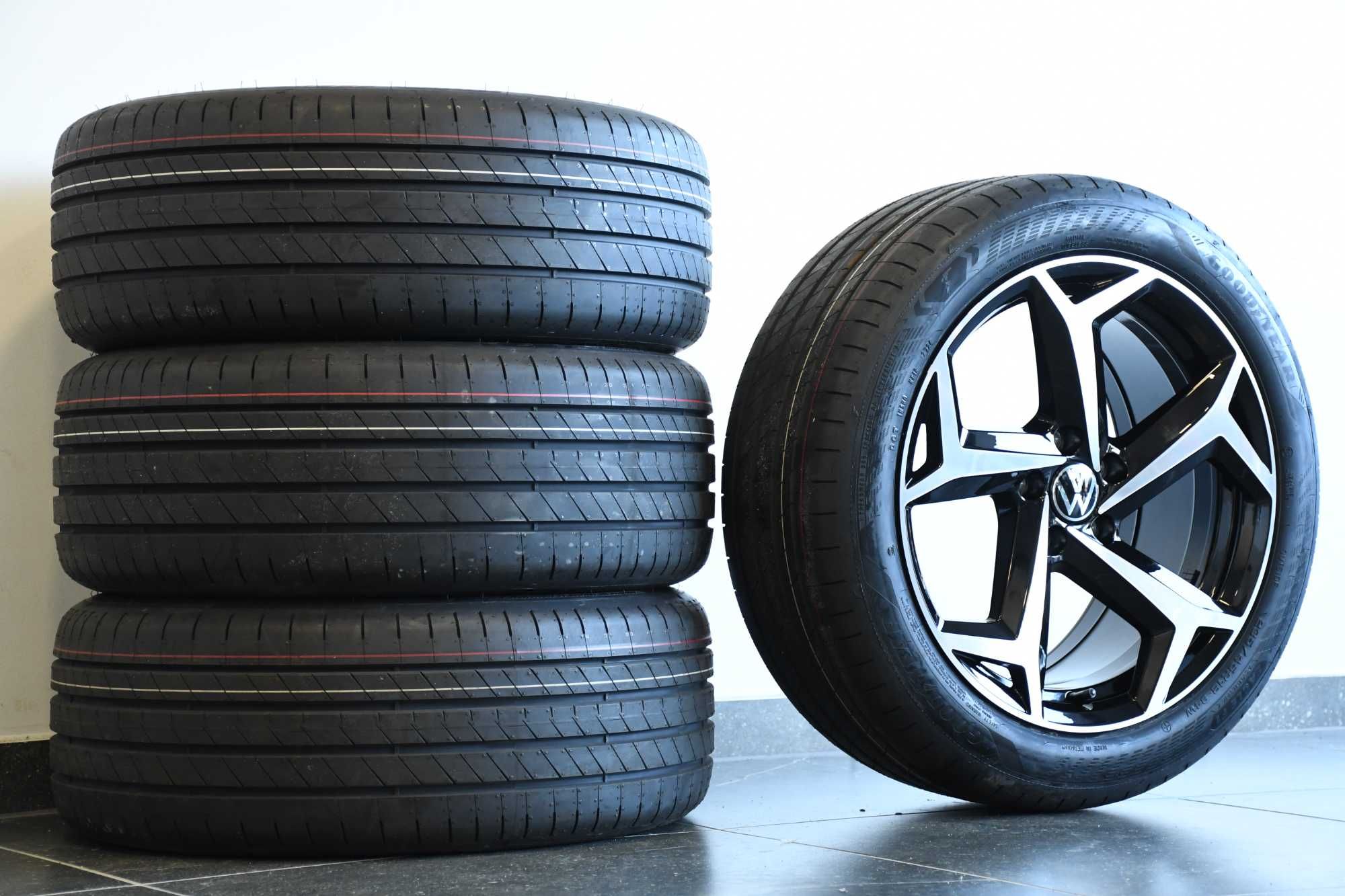 NOWE Koła Alufelgi 18" VW Passat OE 3G0.601.025.BG Goodyear Eagle F1