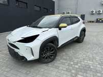 Toyota Yaris cross hybrid 2024 дтп