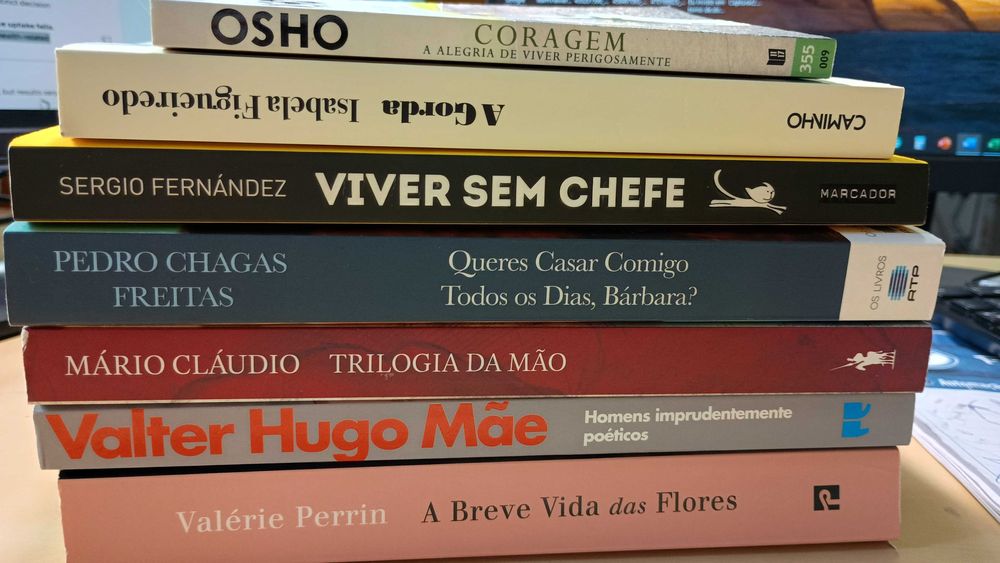 Vendo Livros diversos