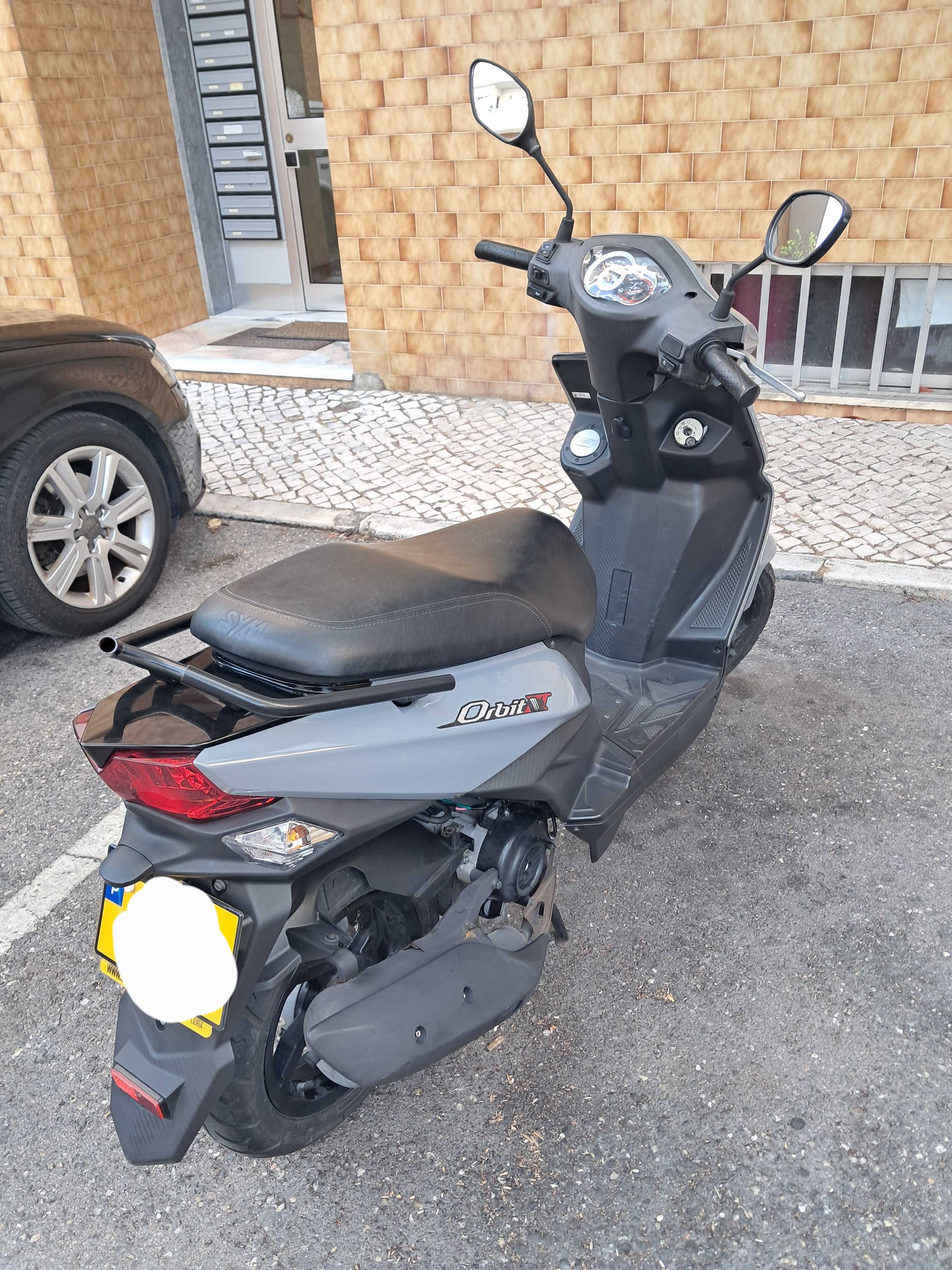 Moto SYM Orbit III