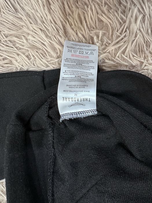 Сучасна молодіжна зіп худі чорна threadbare розмір m