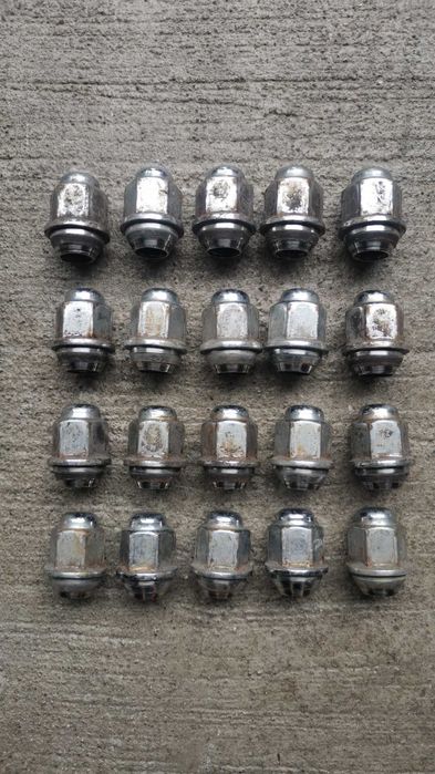 nakrętki stożkowe kryte śruby kół Kia Hyundai 20 sztuk