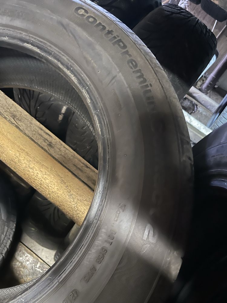 666 205 70 R16 комплект летних шин Continental