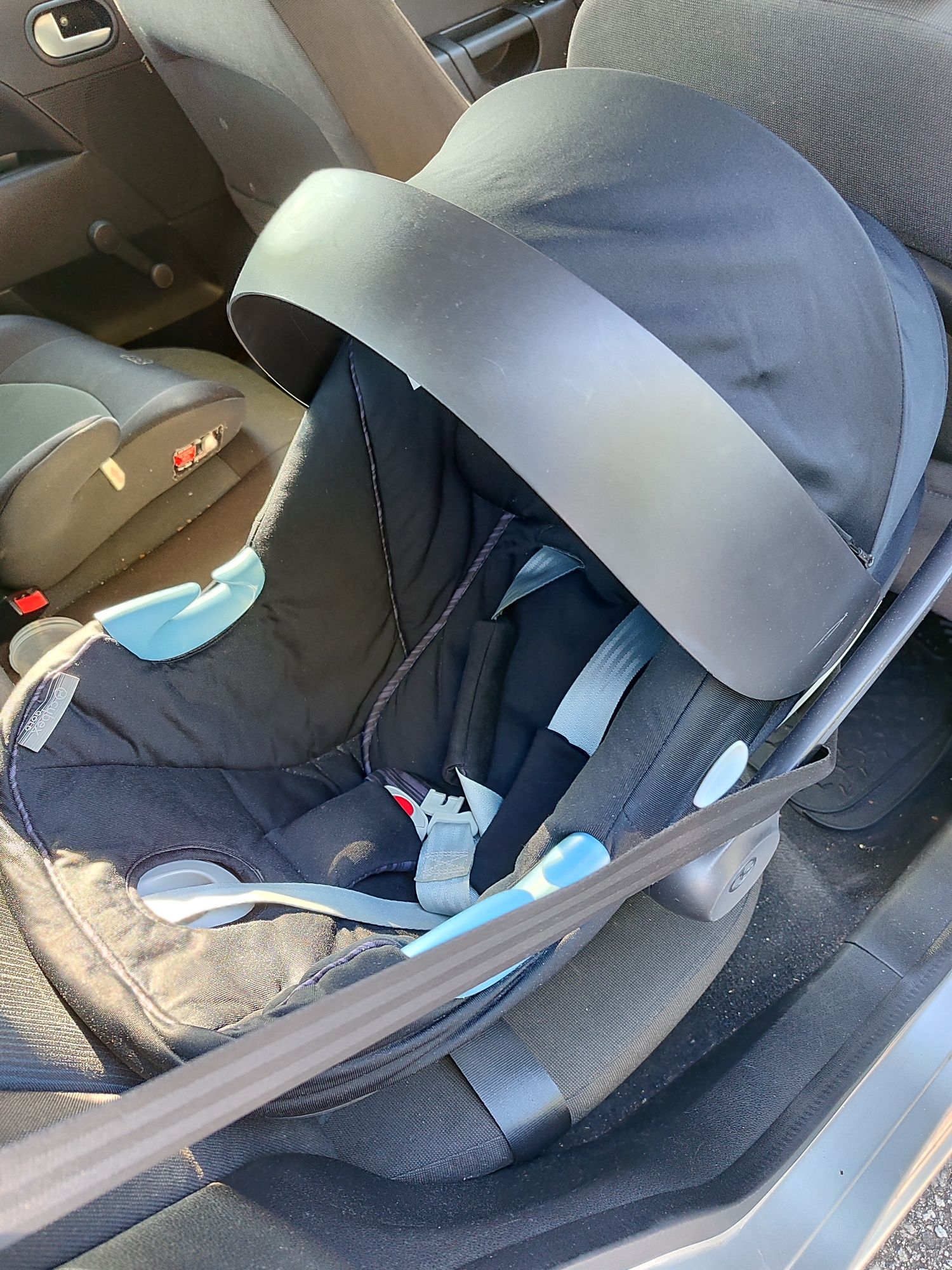Cybex Aton M i-Size