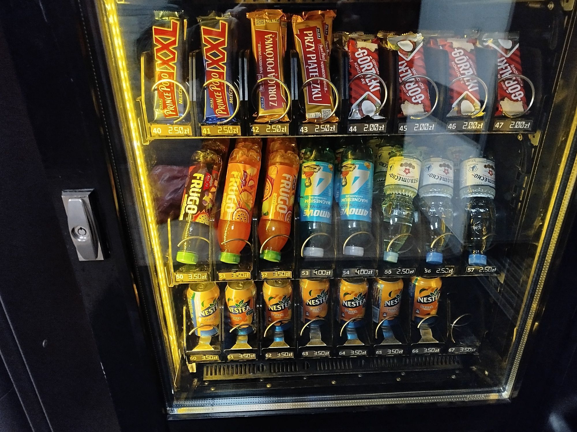 Automat Necta Spring 850, vending