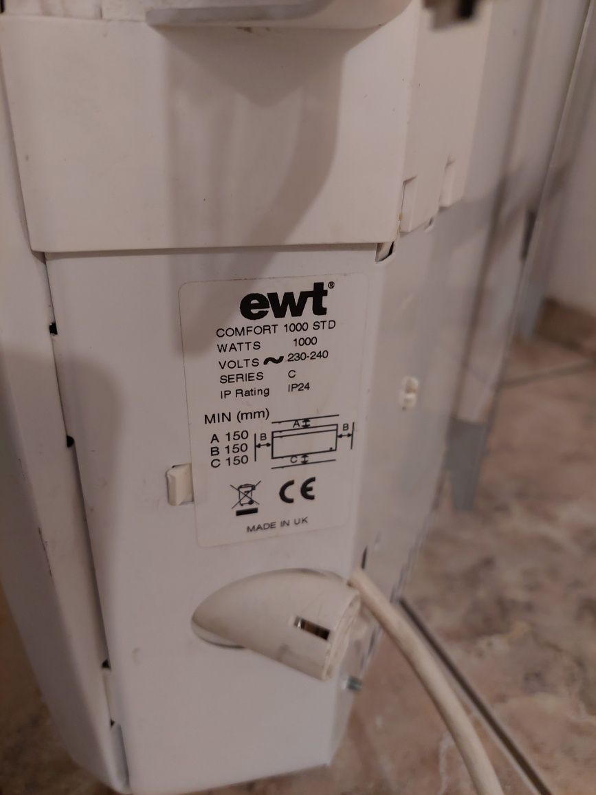 grzejnik panelowy EWT 1000w