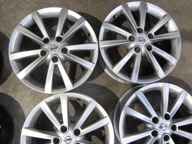 Felgi aluminiowe nissan 5x114,3 et45 7x17j