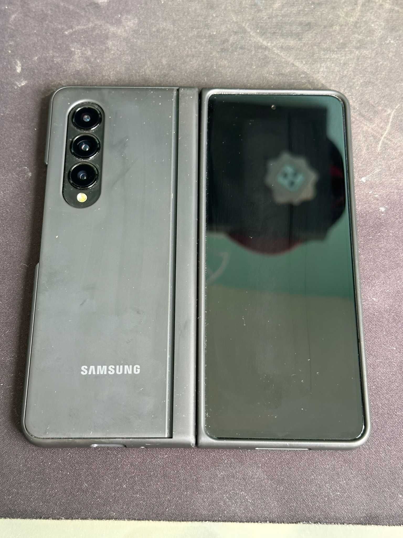 Samsung galaxy Z Fold 4 256GB