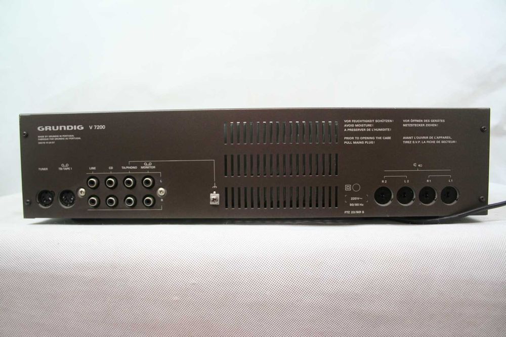 Wzmacniacz GRUNDIG V-7200 |2x55W|