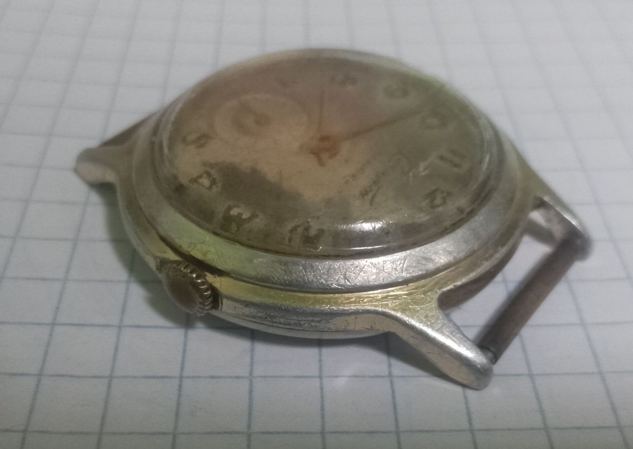 Часы в жёлтых корпусах ссср