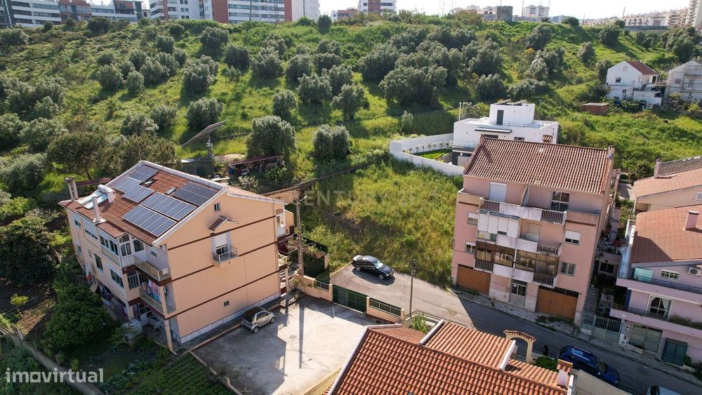 Terreno para venda  localizado em Odivelas